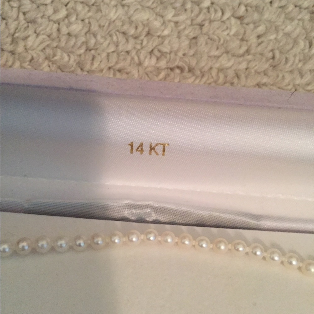 14k gold and pearl girl bracelet new